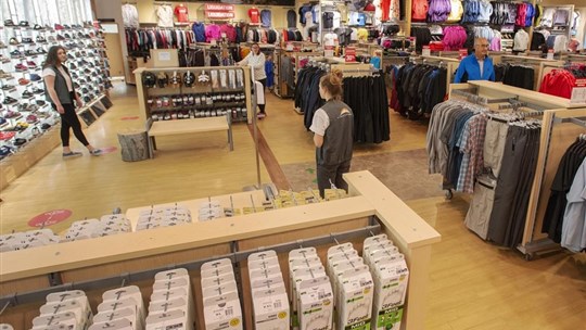 Des hausses salariales de 12 à 39% depuis 2016 dans le commerce au détail